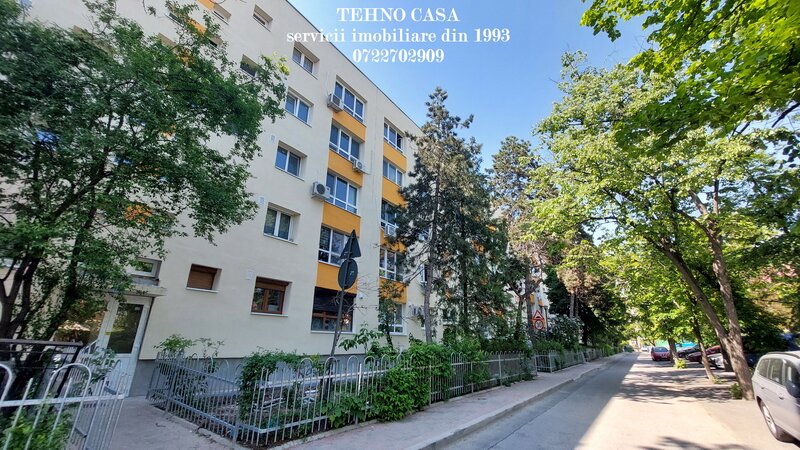 Titan, Th. Pallady, metrou 1 Decembrie la 550 m, apartament 4 camere, 2/4.