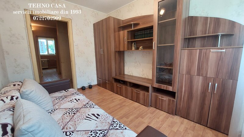 Titan, Th. Pallady, metrou 1 Decembrie la 550 m, apartament 4 camere, 2/4.