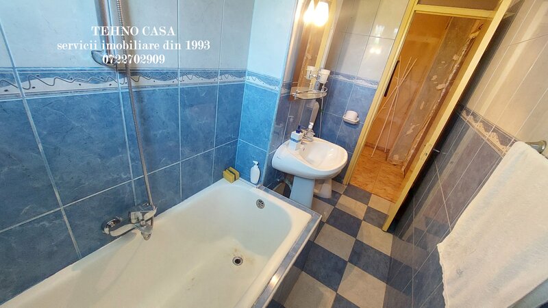 Titan, Th. Pallady, metrou 1 Decembrie la 550 m, apartament 4 camere, 2/4.